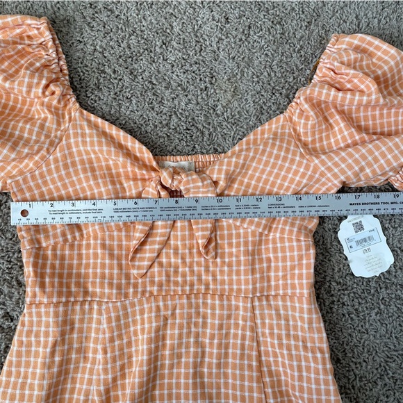 NWT Altar'd State Gingham Puff Sleeve Tie Front Mini Dress Apricot size L - Picture 13 of 14